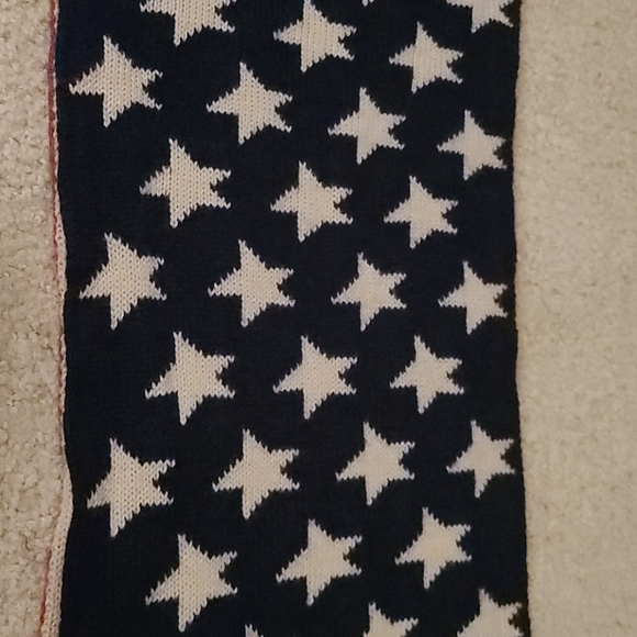 American Flag Scarf 🇺🇸 - Picture 5 of 12